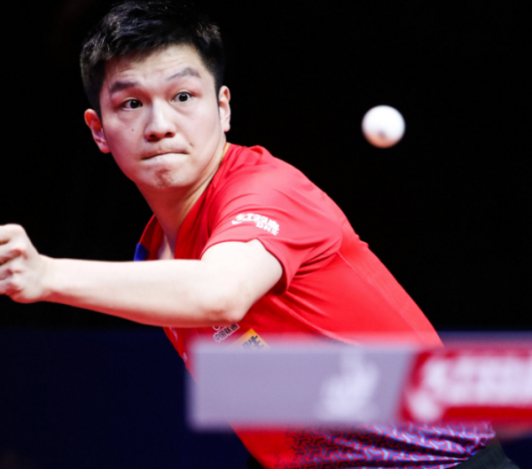 楚钦在网前 楚钦在网前